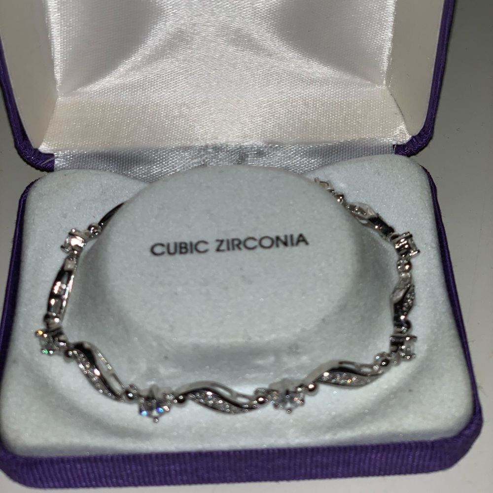 Ⓓ Ⓘ Ⓐ Ⓜ︎ Ⓞ Ⓝ Ⓓ   Ⓑ Ⓡ Ⓐ Ⓒ Ⓔ Ⓛ Ⓔ Ⓣ